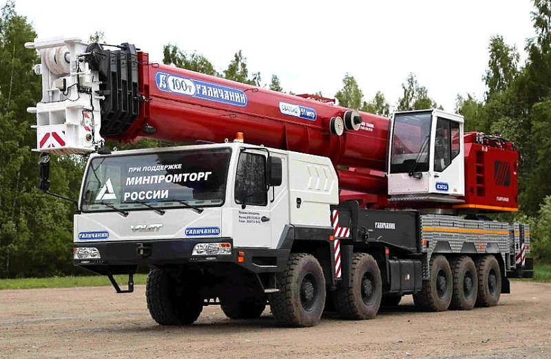 автокран Галичанин на шасси МЗКТ